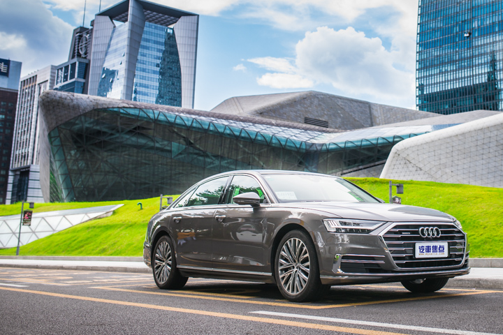 奥迪A8L